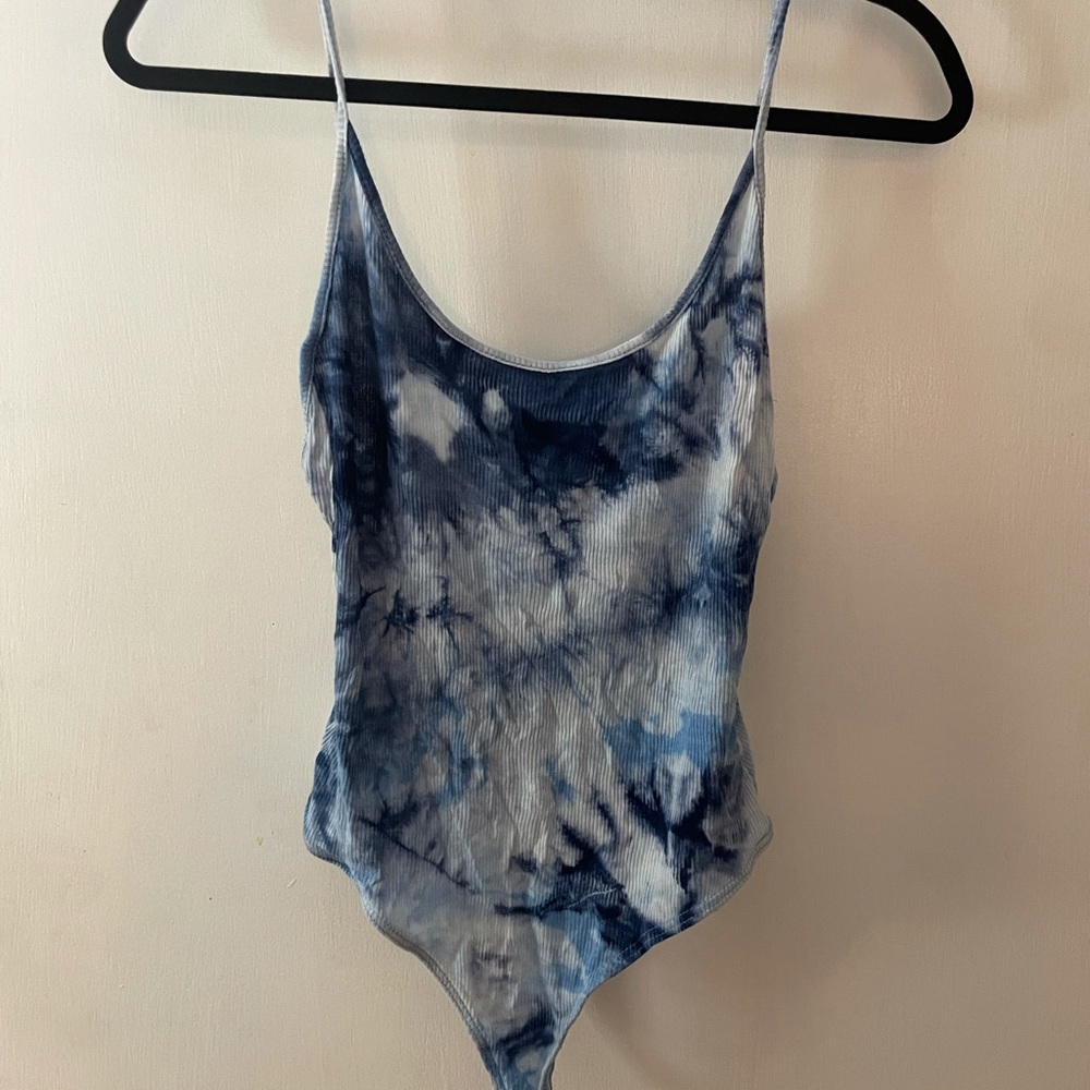 LA hearts blue tie dye tank top bodysuit.